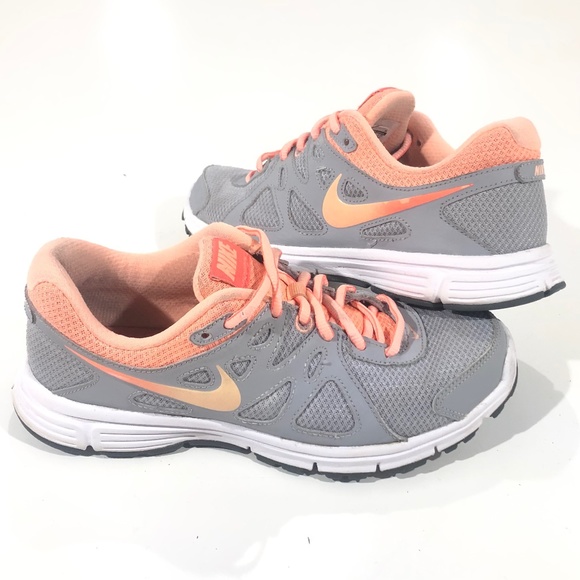 Nike Shoes - Nike Women's Revolution 2 Running Shoes SIZE 7